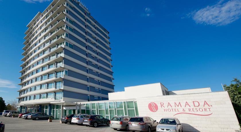 **** Ramada Hotel & Resort Lake Balaton